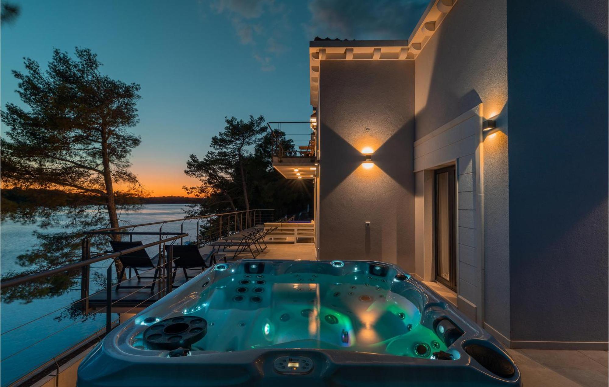 Amazing Home In Blato With Wifi Eksteriør bilde