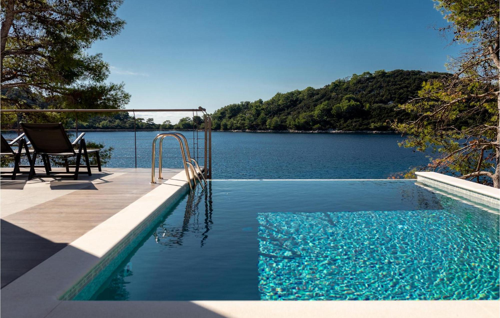 Amazing Home In Blato With Wifi Eksteriør bilde